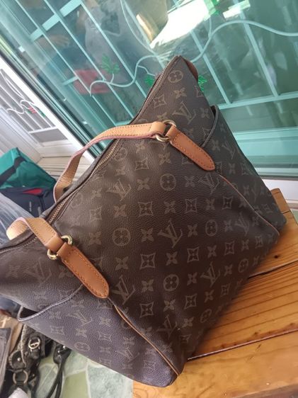 Louis Vuitton Totally PM In Monogram Canvas With Gold-Color Hardware Brown  รูปที่ 2