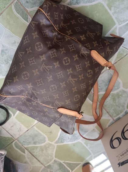Louis Vuitton Totally PM In Monogram Canvas With Gold-Color Hardware Brown  รูปที่ 3