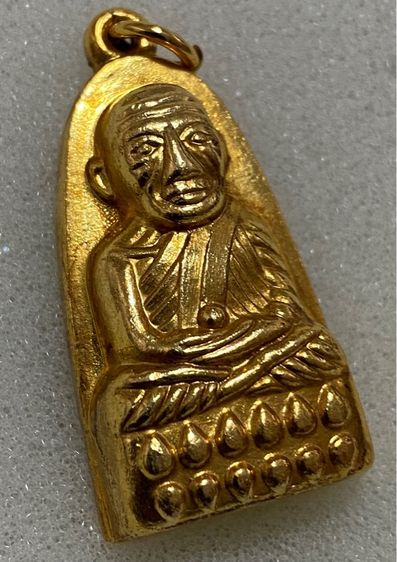 พระหลวงปู่ทวด ปี 2507 แจกปีนัง พิมพ์ใหญ่เนื้อกะไหล่ทอง รูปที่ 5