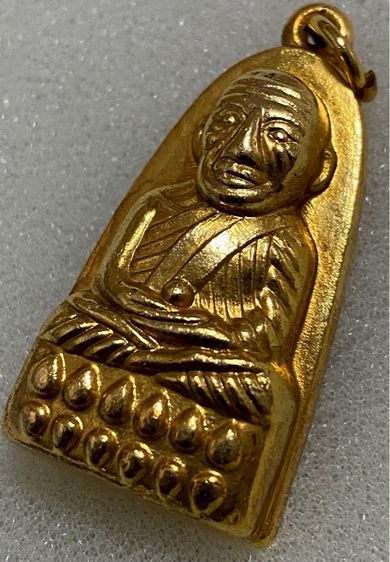 พระหลวงปู่ทวด ปี 2507 แจกปีนัง พิมพ์ใหญ่เนื้อกะไหล่ทอง รูปที่ 4