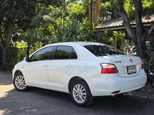 Toyota Vios 2012 1.5 E Sedan เบนซิน ไม่ติดแก๊ส เกียร์อัตโนมัติ ขาว รูปที่ 3
