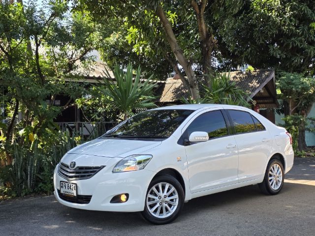 รถ Toyota Vios 1.5 E สี ขาว