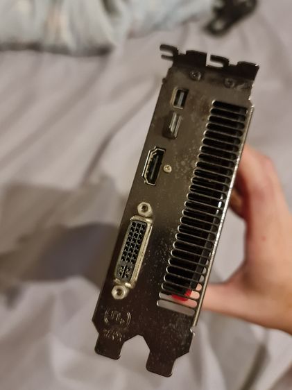 ซากการ์ดจอ Radeon HD7970 รูปที่ 6