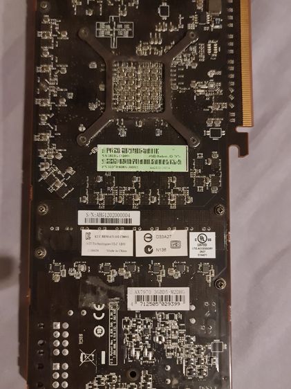 ซากการ์ดจอ Radeon HD7970 รูปที่ 5