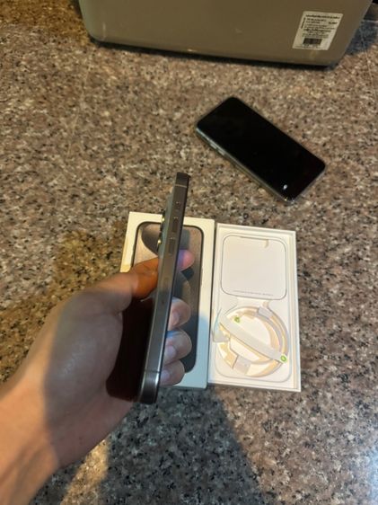 ขายถูกๆๆไอโฟน15Proสีใหม่Natural Titanuim256กิ๊กกล่องอีมี่ตรงใช้งานดีถูกมากกก รูปที่ 6