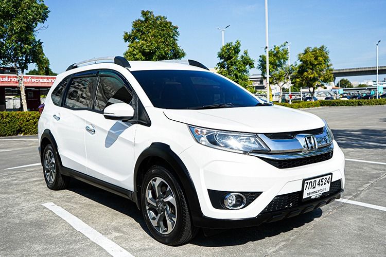 Honda BR-V 2018 1.5 V Utility-car เบนซิน ไม่ติดแก๊ส เกียร์อัตโนมัติ ขาว รูปที่ 3