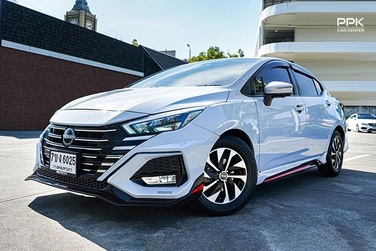 รถ Nissan Almera 1.0 V สี เทา