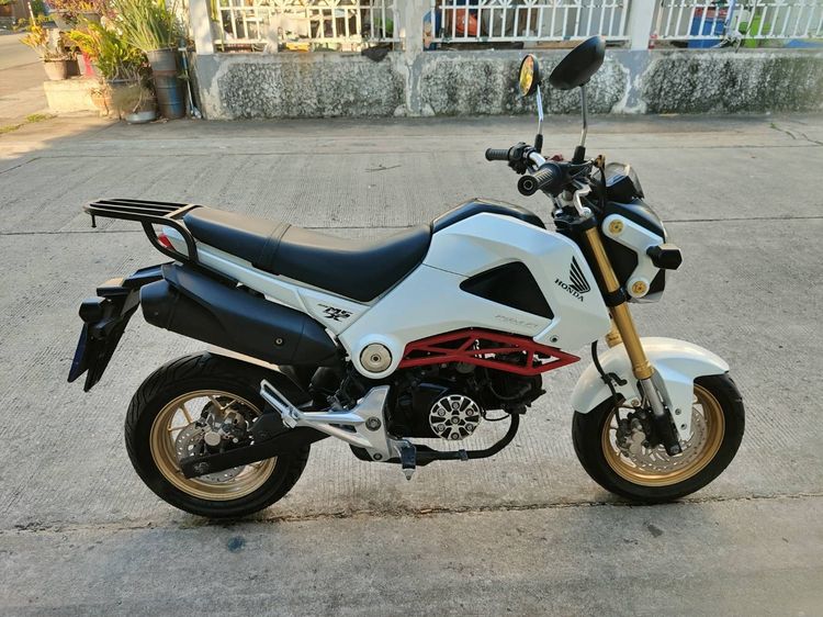 🛵ยังไงก็ขาย MSX125 ปี 57(งดต่อ) เครื่องดี สีสวย สตาร์ทมือ รถบ้านพร้อมใช้งาน เปลี่ยนน้ำมันเครื่องฟรี ส่งฟรี30กิโล รูปที่ 3