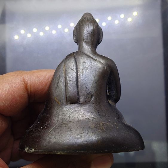 พระบูชา ฝีพระหัตถ์สมเด็จย่า ปี 2515 สภาพสวย ผิวหิ้ง เข้มๆ รูปที่ 3