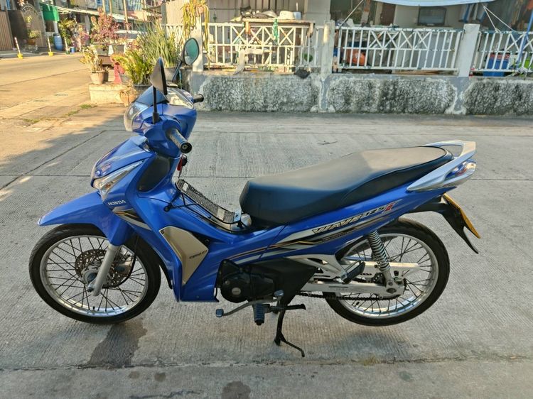 🛵ยังไงก็ขาย WAVE125 i ปี 55 เครื่องดี สีสวย สตาร์ทมือ รถบ้านเดิมๆ เล่มชุดโอนครบ+เปลี่ยนถ่ายน้ำมันเครื่องฟรี ส่งฟรี30 ก.ม รูปที่ 2
