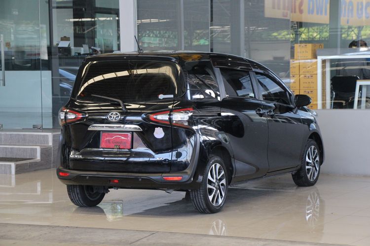 Toyota Sienta 2021 1.5 V Utility-car เบนซิน ไม่ติดแก๊ส เกียร์อัตโนมัติ ดำ รูปที่ 2