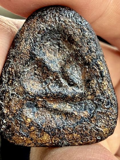 พระปิดตาหลังแบบ หลวงปู่ทิมวัดระหารไร่ ระยอง เนื้อว่านเก่าๆเเห้งๆเก่าๆผิวหิ้งเดิมๆ พระเก่าๆเหมาๆบ้านๆ พระคนแก่เก่าๆเก็บ081-3330446 L.tonyabu รูปที่ 2