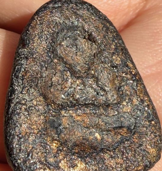 พระปิดตาหลังแบบ หลวงปู่ทิมวัดระหารไร่ ระยอง เนื้อว่านเก่าๆเเห้งๆเก่าๆผิวหิ้งเดิมๆ พระเก่าๆเหมาๆบ้านๆ พระคนแก่เก่าๆเก็บ081-3330446 L.tonyabu รูปที่ 12