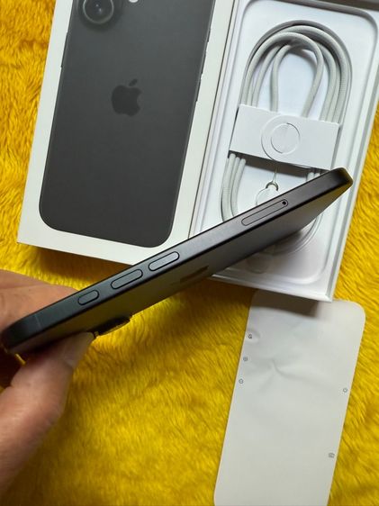 iPhone 16  รูปที่ 8