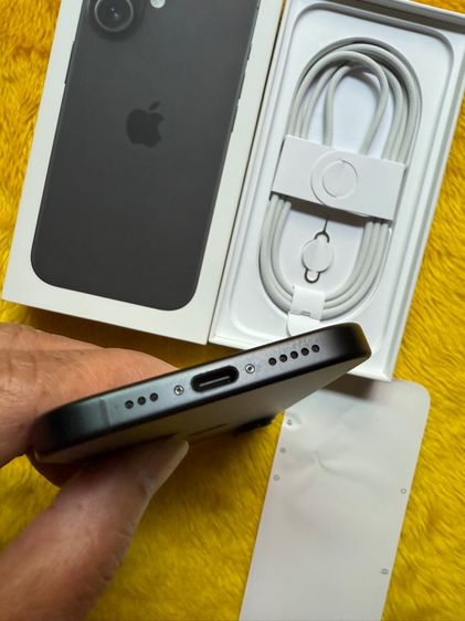 iPhone 16  รูปที่ 6