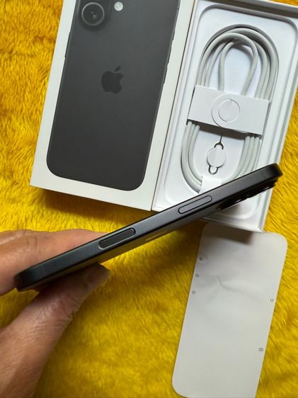 iPhone 16  รูปที่ 7