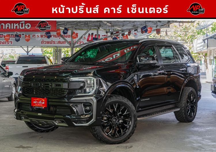 รถ Ford Everest 2.0 Titanium Plus สี ดำ