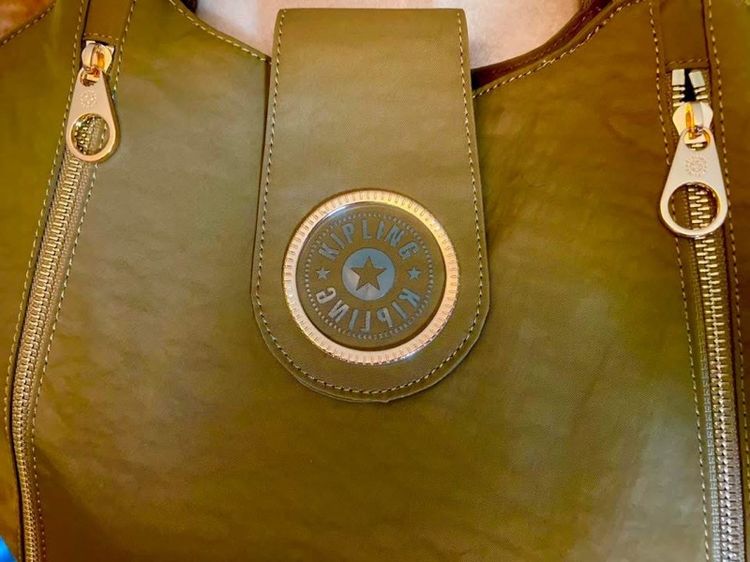 กระเป๋าสะพาย สีทองน้ำตาล กระเป๋าKIPLING รูปที่ 6