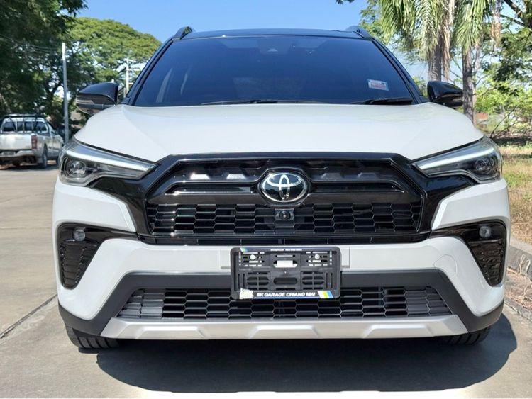 รถ Toyota Corolla Cross 1.8 HEV GR Sport สี ขาว