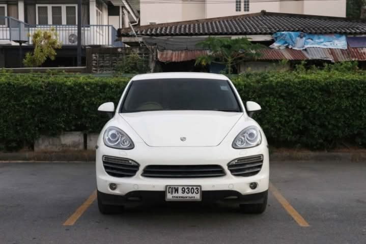 รถ Porsche Cayenne 3.0 S Hybrid 4WD สี ขาว