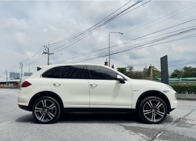 Porsche Cayenne 2011 3.0 S Hybrid 4WD Utility-car ไฮบริด ไม่ติดแก๊ส เกียร์อัตโนมัติ ขาว รูปที่ 2