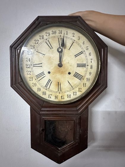 Ansonia นาฬิกาแขวนโบราณ USA อายุ 100 ปี งานไม้แท้ สวยคลาสสิก รูปที่ 6