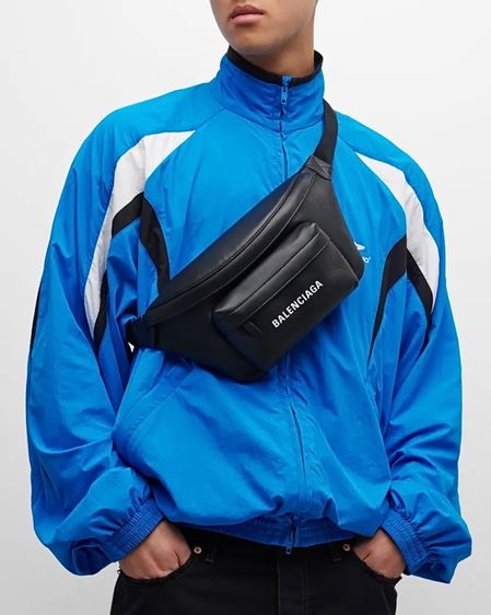 BALENCIAGA Men Everyday Beltpack  รูปที่ 17