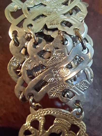 เข็มขัดเก่ามีตอก รูปที่ 9