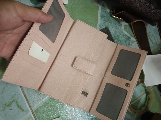 กระเป๋าสตางค์สีมพูอ่อน รูปที่ 2