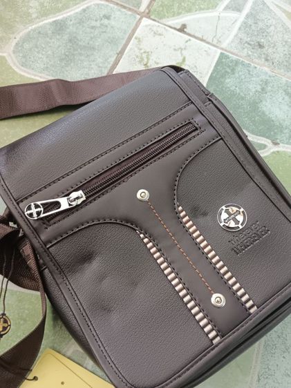 กระเป๋าคาดอก