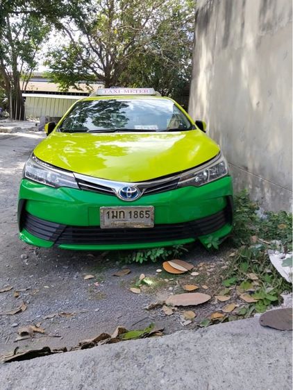 Toyota Altis 2014 1.6 CNG Sedan เบนซิน LPG เกียร์อัตโนมัติ เขียว