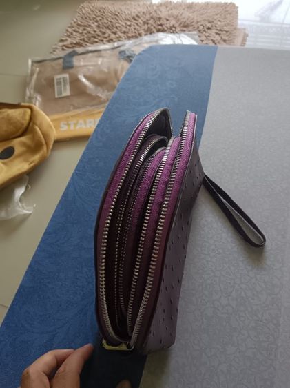 กระเป๋าคลัตช์หนังนกกระจอกเทศสีม่วง Mulberry รูปที่ 3