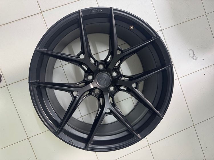 20" อื่นๆ ขายล้อแท้ Vage VF04 ขอบ 20 Flow forming น้ำหนักเบา สีดำ เดิมๆ
