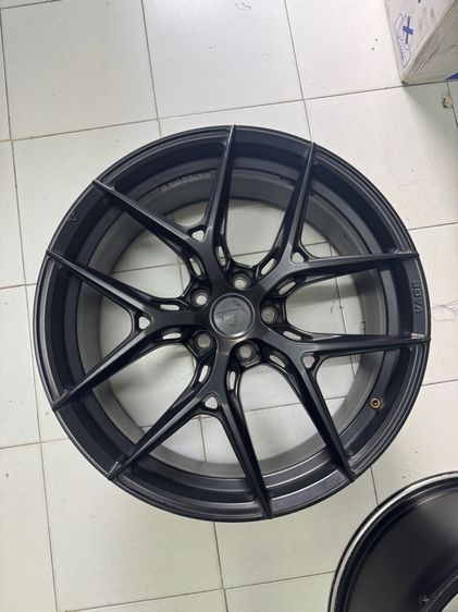 ขายล้อแท้ Vage VF04 ขอบ 20 Flow forming น้ำหนักเบา สีดำ เดิมๆ รูปที่ 3