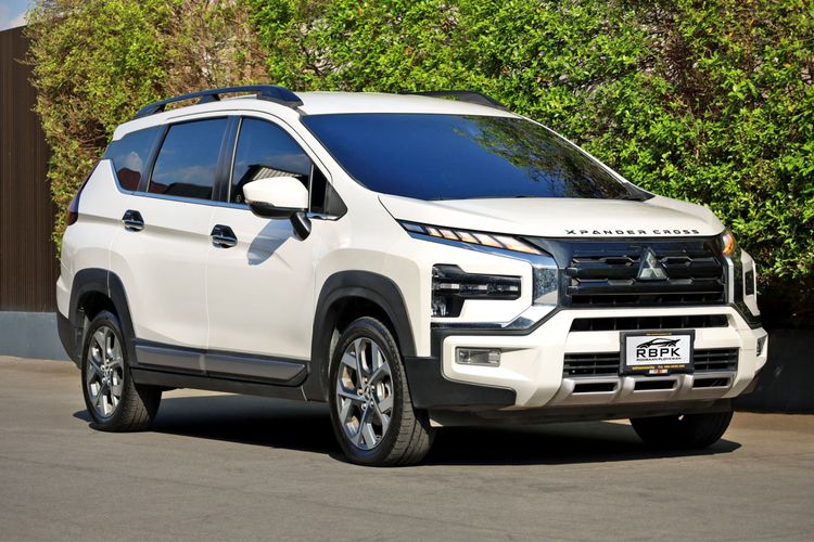 Mitsubishi Xpander 2024 1.5 Cross Utility-car เบนซิน ไม่ติดแก๊ส เกียร์อัตโนมัติ ขาว รูปที่ 4