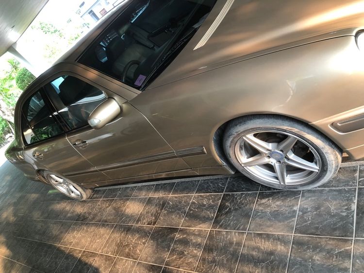 Mercedes-Benz E-Class 2003 E220 เบนซิน ไม่ติดแก๊ส เกียร์อัตโนมัติ บรอนซ์ทอง รูปที่ 3