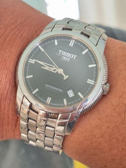 40มิล(Swiss Made)Tissot Classic ระบบออโต้สำรองพลังงาน 80 ชั่วโมง ไม่ใช้ถ่าน สภาพสวย ของจริงดูดีกว่าในรูปเยอะ รุ่นนี้ของใหม่เกือบ 30,000 บาท ขอส่งต่อ 9,500บาท ครับ รูปที่ 4
