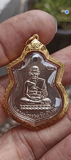 หลวงปู่ทวดเลี่ยมทองแท้ 