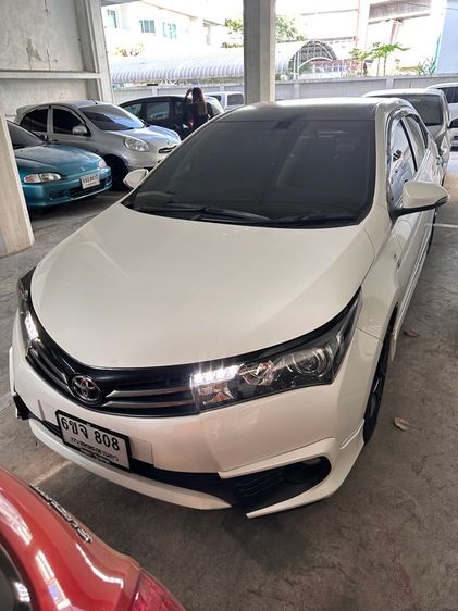 Toyota Altis 2015 1.8 S Sedan เบนซิน ไม่ติดแก๊ส เกียร์อัตโนมัติ ขาว รูปที่ 2