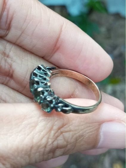 งานเก่าโบราณ พลอยแท้เขียวส่อง 💚 เรือนทองแท้ 7K-8K สีพิ้งโกลด์ นน. 2.65 กรัม ไซส์52 พลอยฝังต่ำ 1 เม็ด งานเก่าตามสภาพ  รูปที่ 3