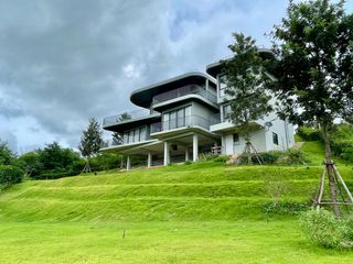 ขายบ้านพักตากอากาศเขาใหญ่ โครงการ Khao Yai Hideaway สไตล์โมเดิร์น วิวเขา ห่างจากโรงแรม ศาลาเขาใหญ่ ปากช่อง โคราช