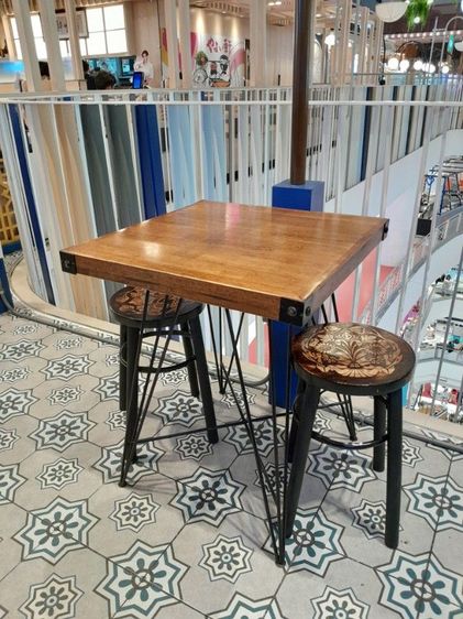 โต๊ะไม้อ้อย เก้าอี้หัวล้าน รูปที่ 3