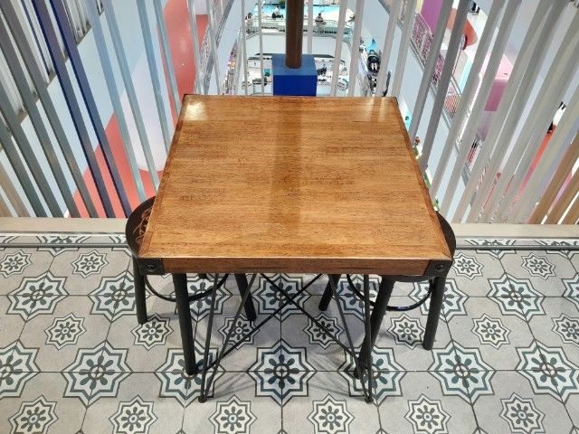 โต๊ะไม้อ้อย เก้าอี้หัวล้าน รูปที่ 2