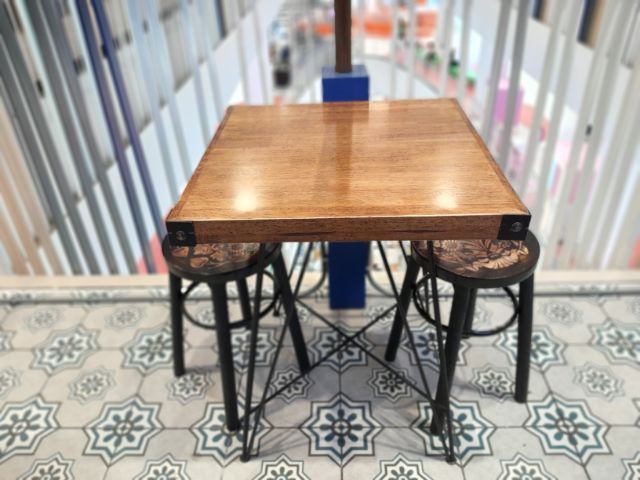 โต๊ะไม้อ้อย เก้าอี้หัวล้าน รูปที่ 5