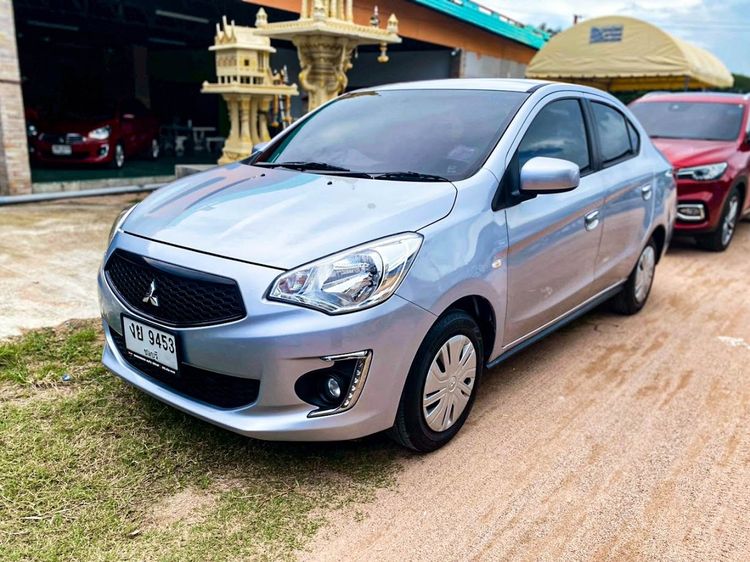 รถ Mitsubishi Attrage 1.2 GLX สี เงิน