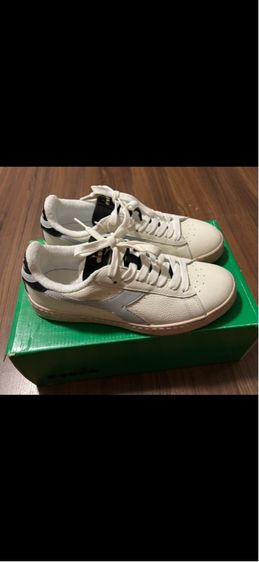 รองเท้าผ้าใบหนัง Diadora รูปที่ 3