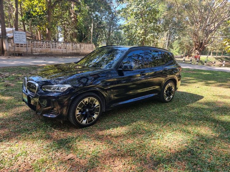 BMW iX3 2022 M Sport Utility-car ไฟฟ้า เกียร์อัตโนมัติ ดำ รูปที่ 2