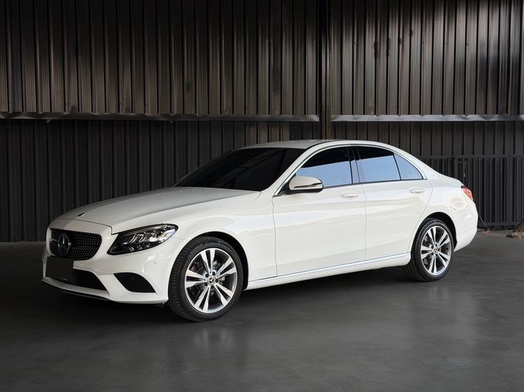 รถ Mercedes-Benz C-Class C220 สี ขาว