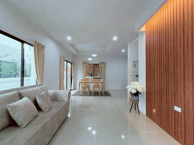 ตกแต่งครบ 🏡 บ้านแฝด 2 ชั้น สไตล์บ้านเดี่ยว หมู่บ้านพร้อมพัฒน์ไพร์ม ถนนปัญญาอินทรา ใกล้ ซาฟารีเวิลด์ ใกล้ห้างแฟชั่น 🏡 รูปที่ 2