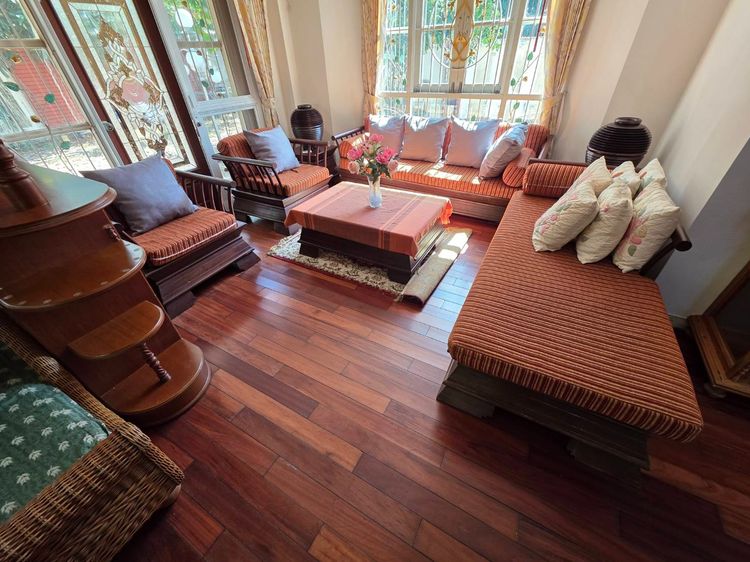 เฟอร์นิเจอร์ไม้